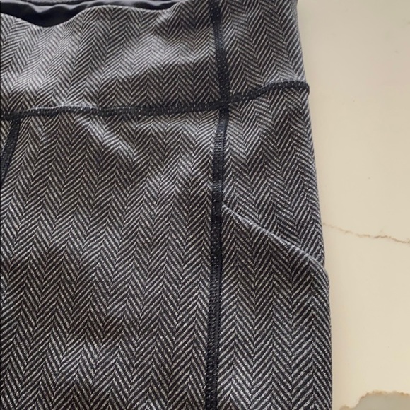 Lululemon running pant herringbone size 6 - Picture 7 of 7